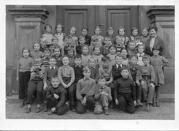 Zur Vergr&ouml;&szlig;erung klicken: 1955 im 2. Schuljahr